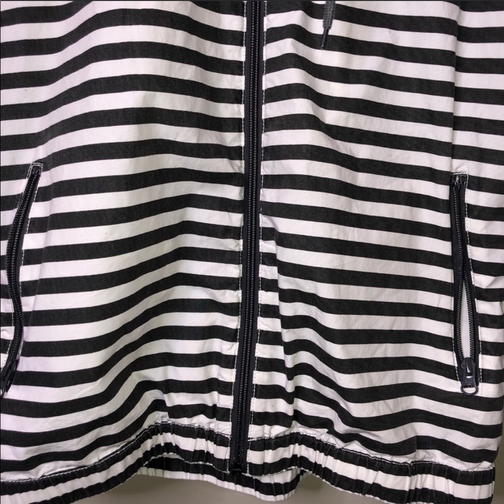 Twik Lightweight Jacket - Picture 3 of 6